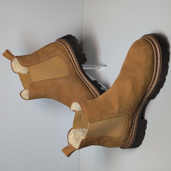 Danassa lugged sole Chelsea suede boots women's size 6.5 EU 37 - Picture 11 of 16